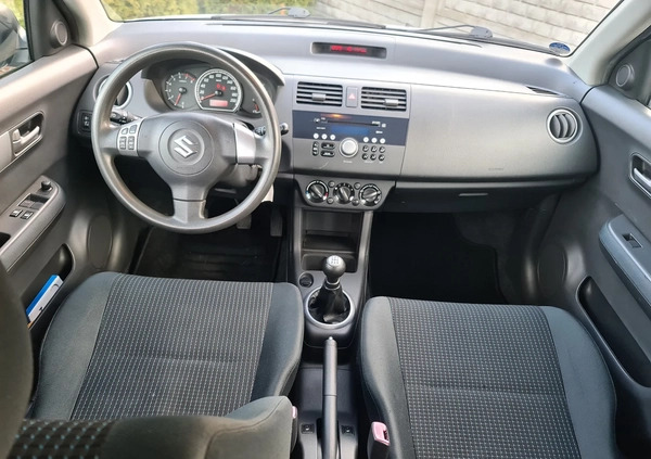 Suzuki Swift cena 15500 przebieg: 198600, rok produkcji 2007 z Szczecin małe 211